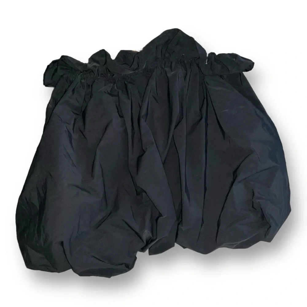 H&M‎ Woman’s Black Ruffled Skirt Size Medium - Picture 3 of 4